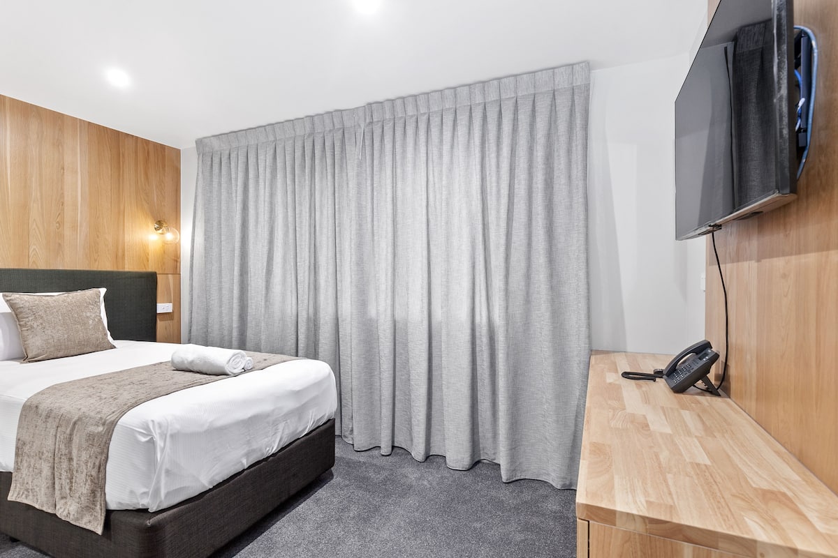 Premium bedding, down comforters, memory foam beds