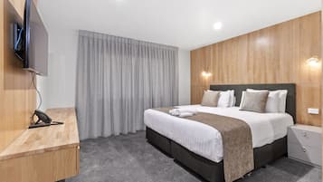Deluxe kamer | Luxe beddengoed, donsdekens, bedden met traagschuimmatrassen