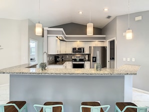 Fridge, microwave, oven, stovetop - Amazing spacious Ranch! A country pearl. (Floral City)