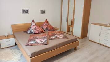 1 Schlafzimmer, kostenloses WLAN, Bettwäsche