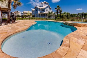 House, 4 Bedrooms | Pool | Outdoor pool