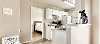 Adorable 2-bedroom condo mins from Ft Hood & Town