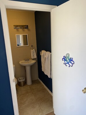 Gallery tweepersoonskamer | Badkamer | Designer toiletartikelen, handdoeken