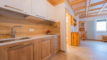 Frigorifero, microonde, forno, lavastoviglie