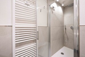 Een douche, een haardroger