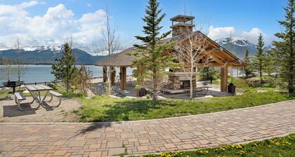 New Lamartine Condos Building 2 Unit #2533 by Summit County Mountain Retreats