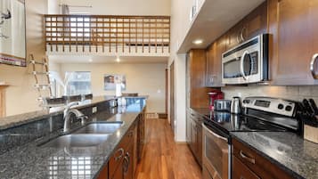 Apartment (3 Bedrooms) | Exterior