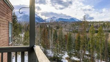 Condo (3 Bedrooms) | Servicio de la propiedad