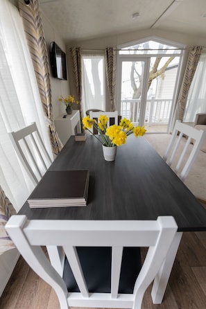 تناول الطعام