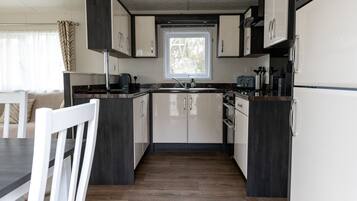 Fridge, microwave, oven, toaster