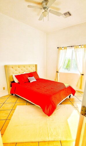3 bedrooms, free WiFi, bed sheets, wheelchair access