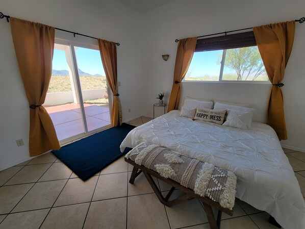 3 bedrooms, free WiFi, bed sheets, wheelchair access