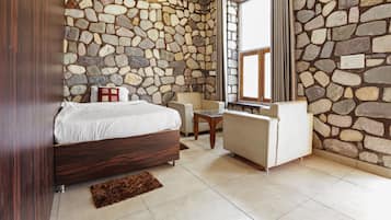 Deluxe Cottage | 1 bedroom, premium bedding, individually decorated
