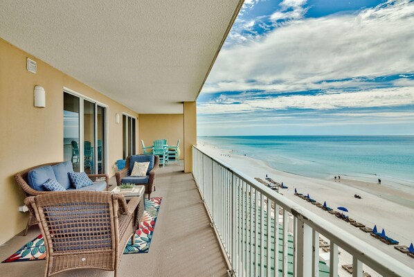 Appart'hôtel, 4 chambres | Balcon