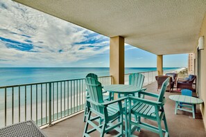 Appart'hôtel, 4 chambres | Balcon