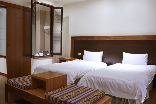 Desk, laptop workspace, free WiFi, bed sheets