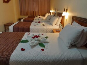 Standard Quadruple Room | Soundproofing, free WiFi - Margarita's House Hotel (Machu Picchu)