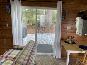 TV - Barters Island Cottage on the Rock (Boothbay)