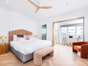 1 chambre, bureau, fer et planche Ă repasser, Wi-Fi
