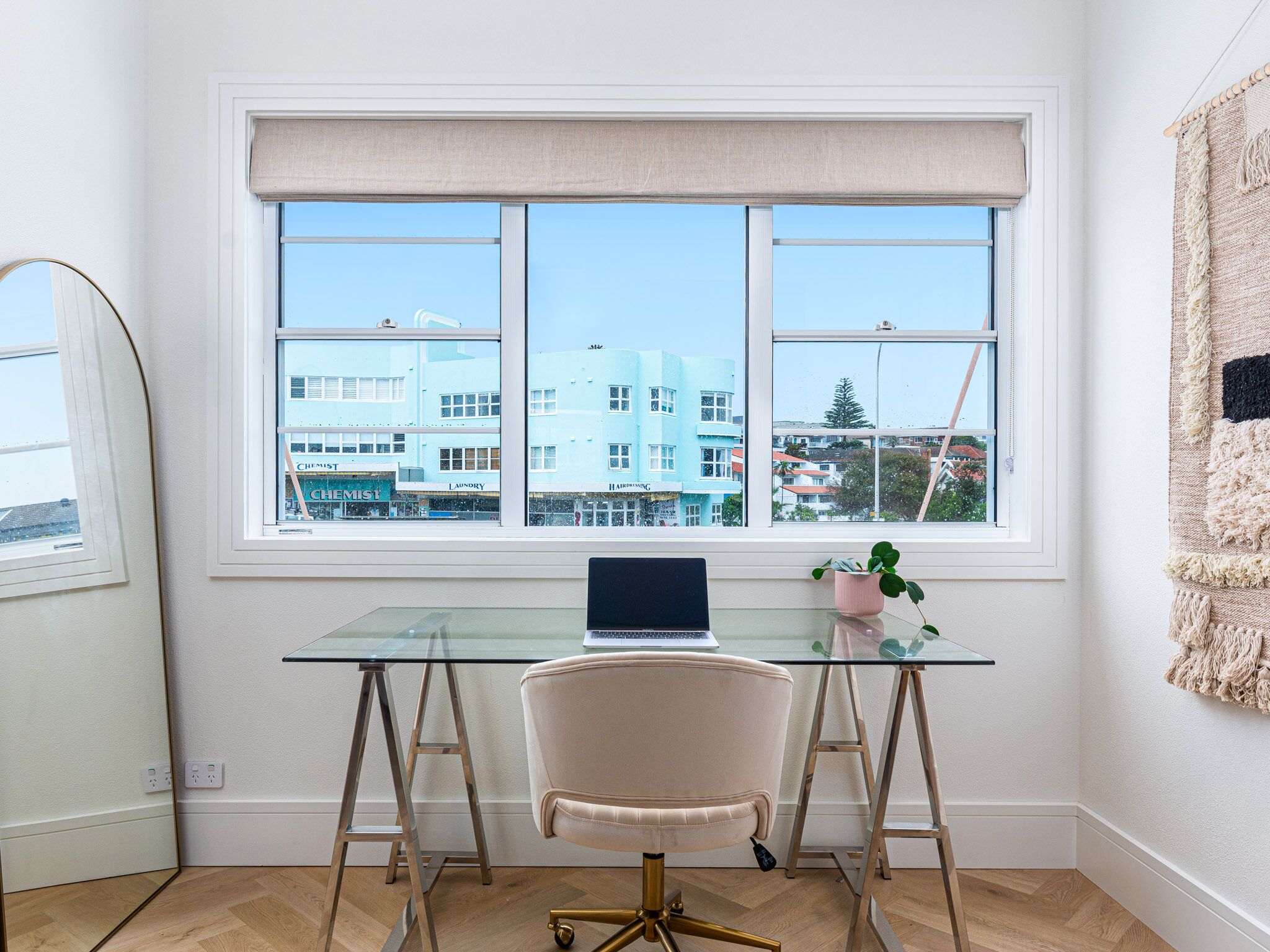 Boulevard 88 - Four — image 12