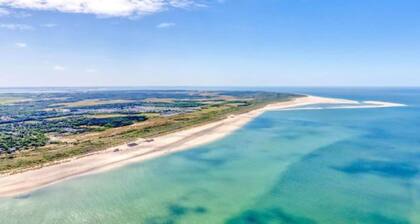 Holiday Home in Zeeland with Spacious Garden