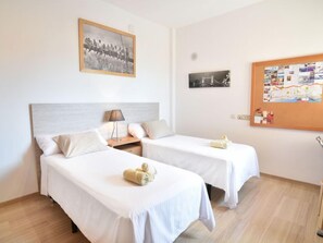 5 camere, ferro/asse da stiro, Wi-Fi