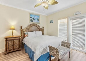 Casa, 4 quartos | 4 quartos, roupa de cama