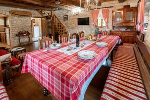Dining - Traditional House Golubić With Sauna (Vinica)