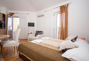 1 bedroom, WiFi - Studio apartment*** - PremanturaDom (Premantura)
