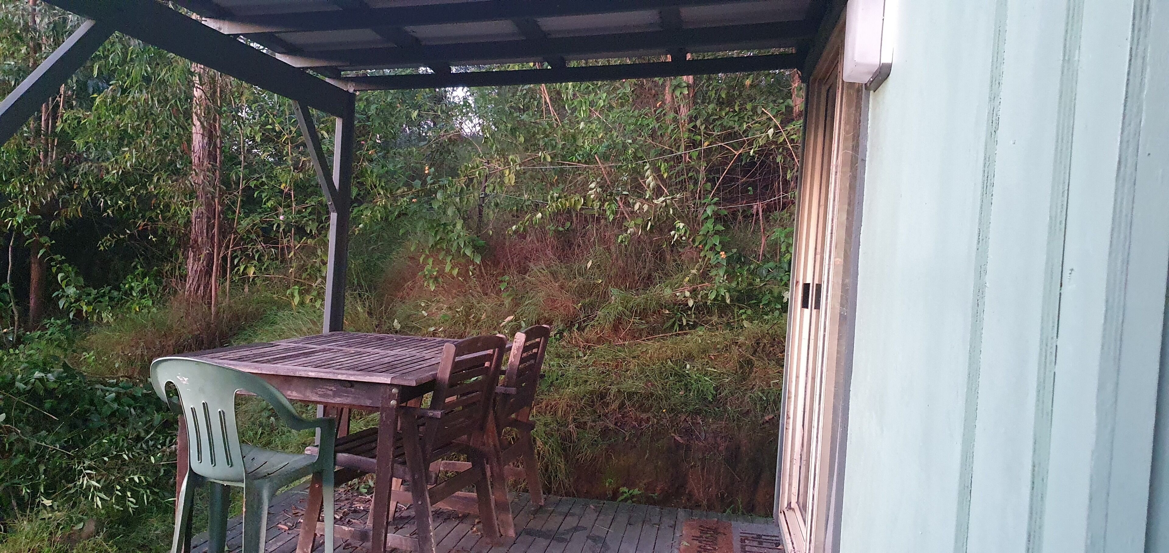 One bedroom house with detached bedroom / studio — image 9