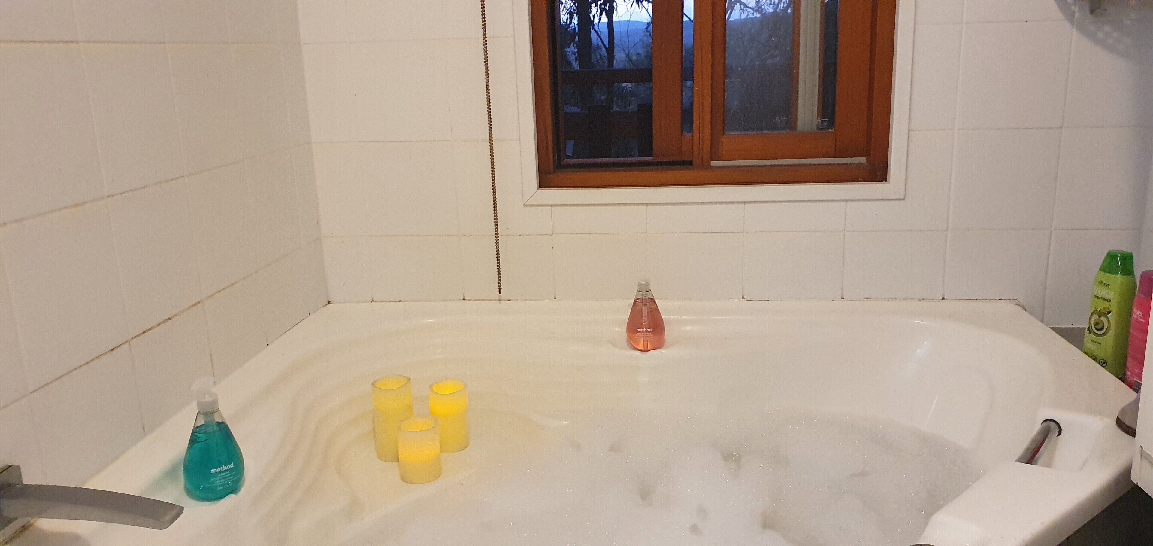 One bedroom house with detached bedroom / studio — image 20