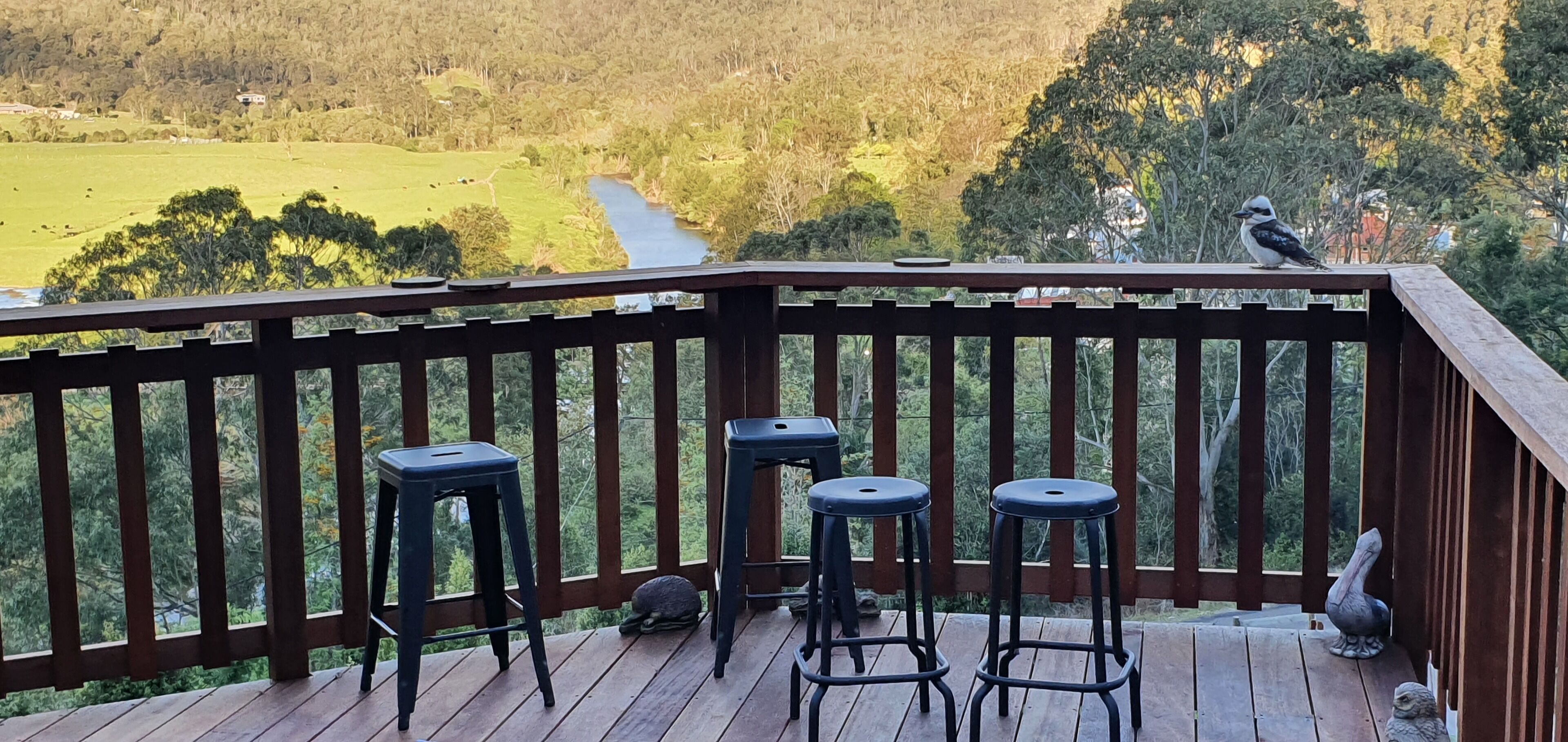 One bedroom house with detached bedroom / studio — image 15