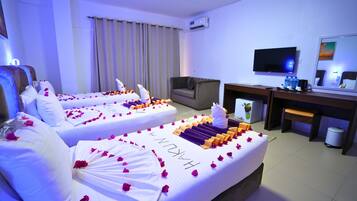 Ropa de cama hipoalergénica, cubrecamas y minibar