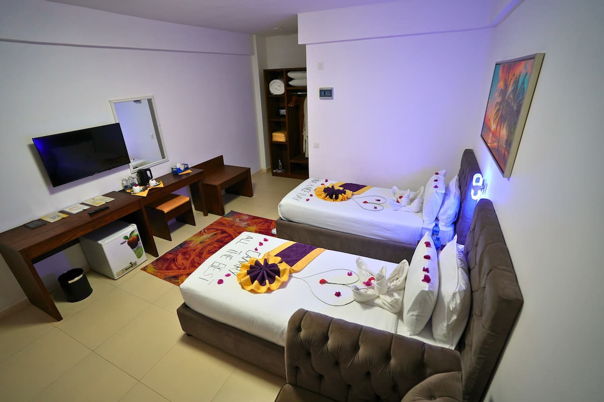 Ropa de cama hipoalergénica, cubrecamas y minibar