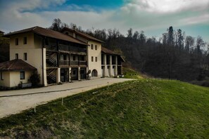 Esterni