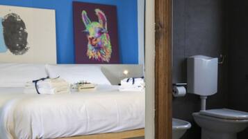 1 chambre, fer et planche Ă  repasser, Wi-Fi gratuit, draps fournis