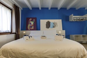 1 chambre, fer et planche à repasser, Wi-Fi gratuit, draps fournis