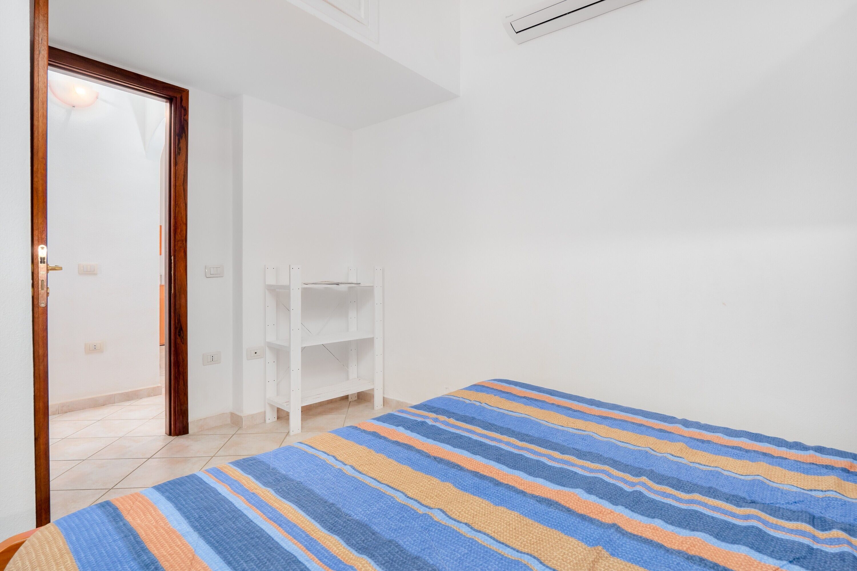 1 camera, ferro/asse da stiro, Wi-Fi, lenzuola