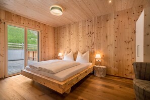 2 bedrooms, free WiFi, bed sheets - Apartment 'Naturapartments Alpreid Zirbe' with Mountain View, Terraces & Wi-Fi (St. Pankraz)