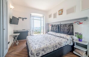 2 Schlafzimmer, Reisekinderbett, kostenloses WLAN