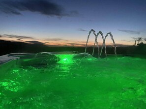 Hot tub, massages