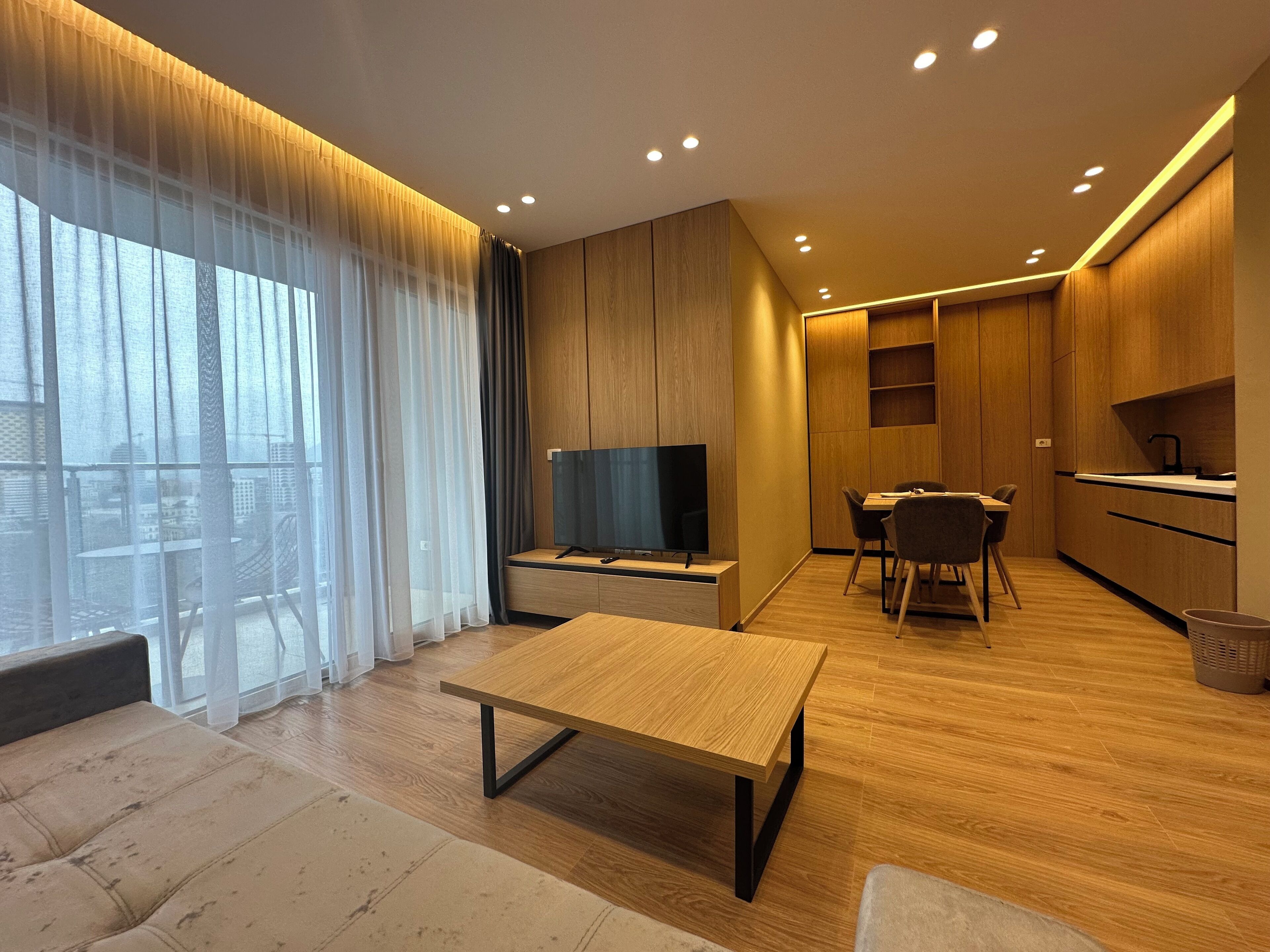 Smart TV 50 polegadas com canais a cabo