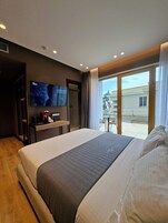 Egyptian cotton sheets, premium bedding, down comforters