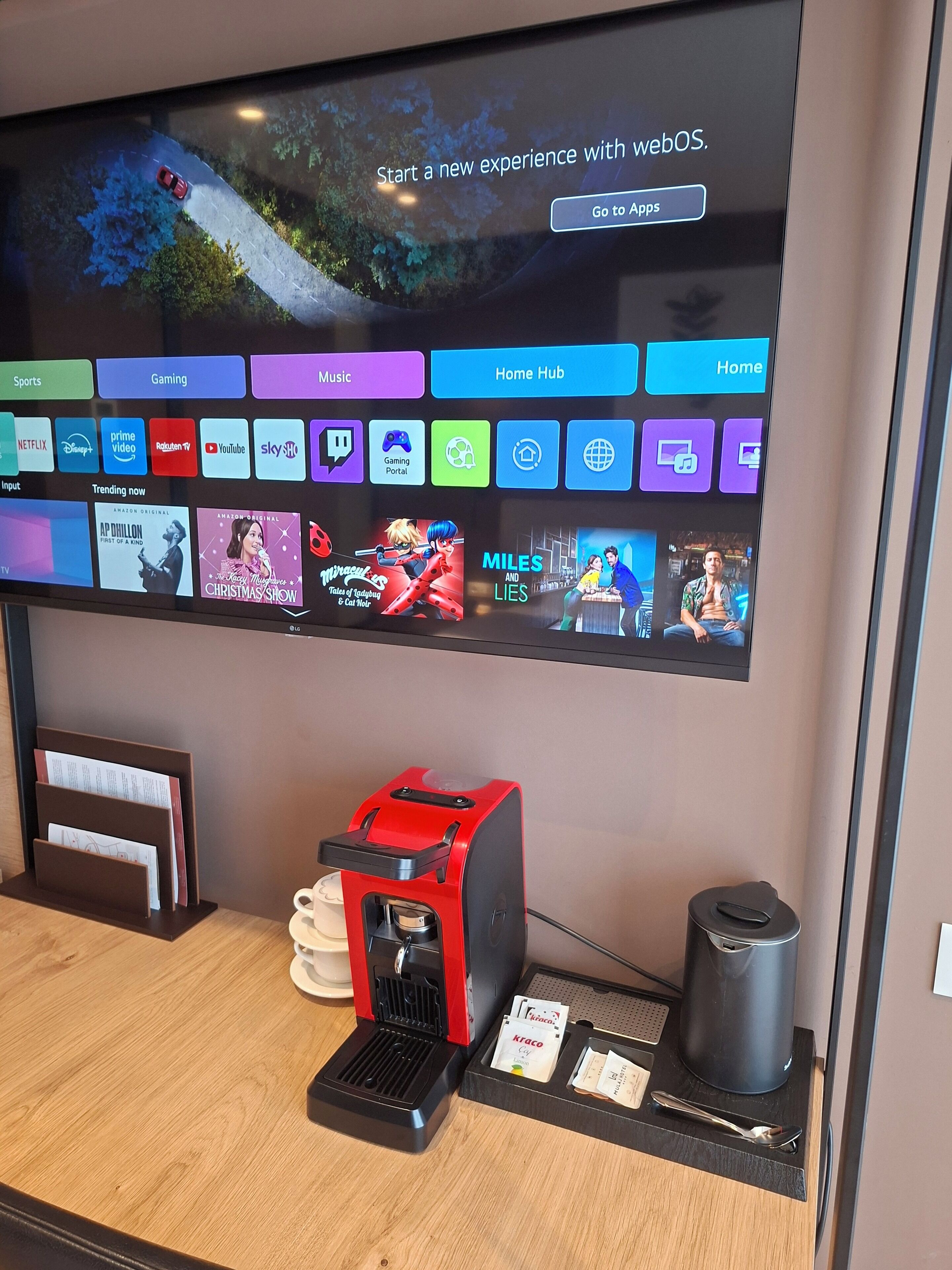 Egyptian cotton sheets, premium bedding, down comforters