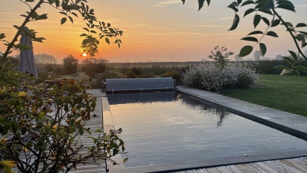 Outdoor pool, a heated pool, sun loungers - Aurefees (Ellon)