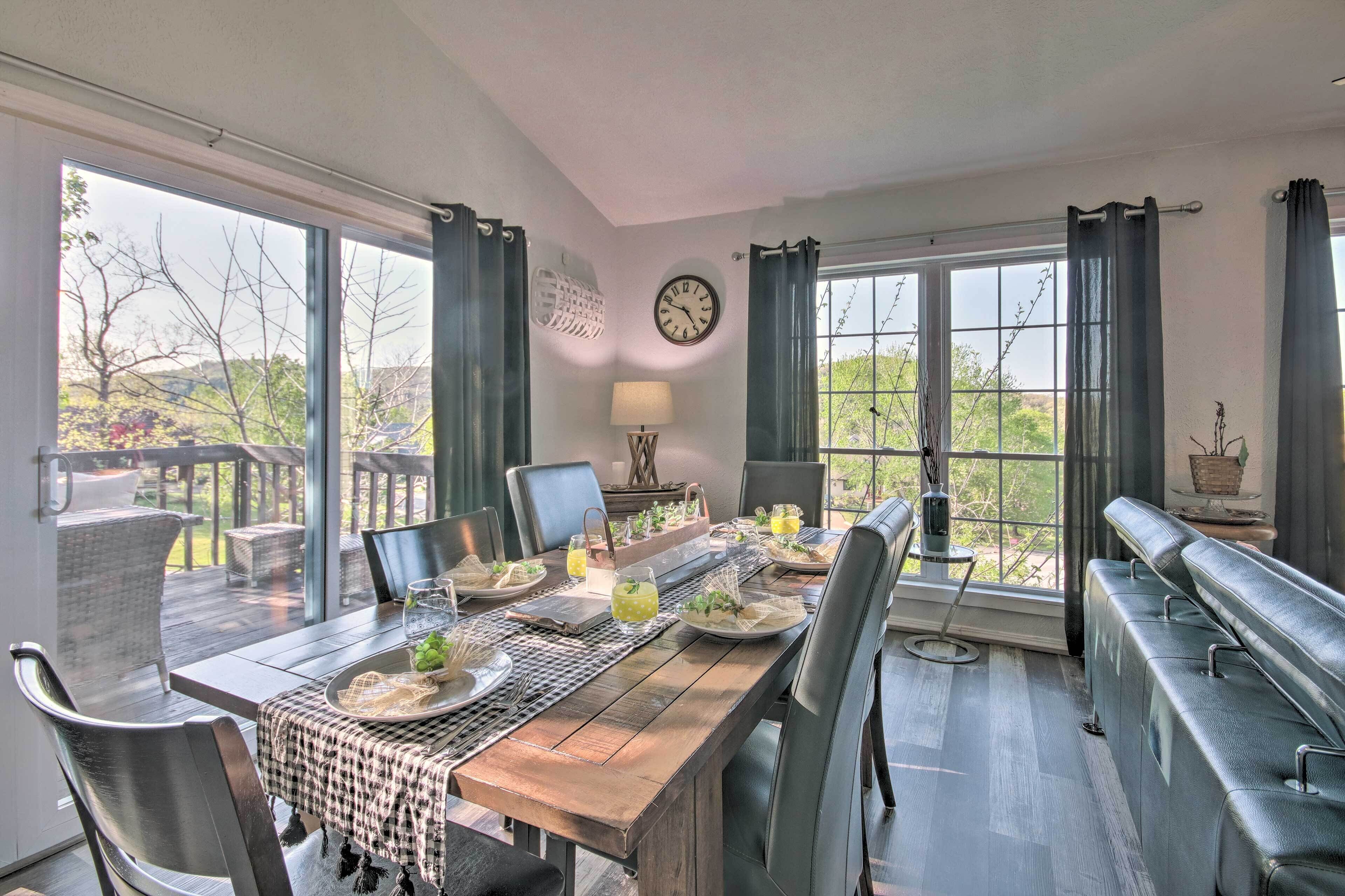 Condo w/ Golf Courses On-Site < 1 Mi to Lake