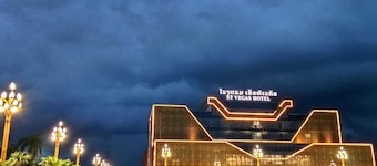 ST Vegas Hotel