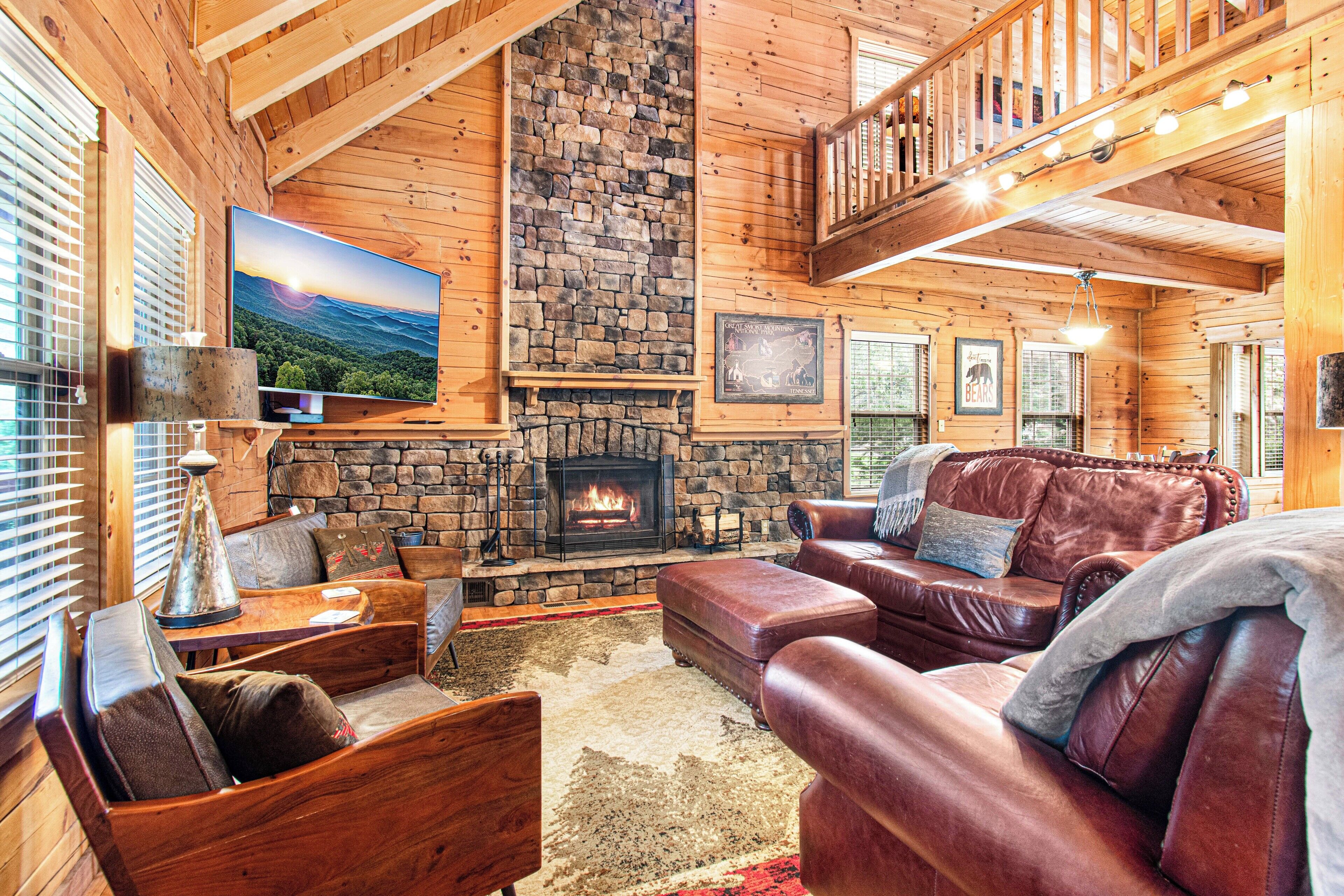 スマートテレビ、暖炉、テーブルサッカー台