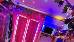 Ảnh chưa phân loại, 3 trong số 18 ảnh, nút