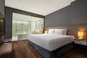 Minibar, in-room safe, iron/ironing board, free WiFi